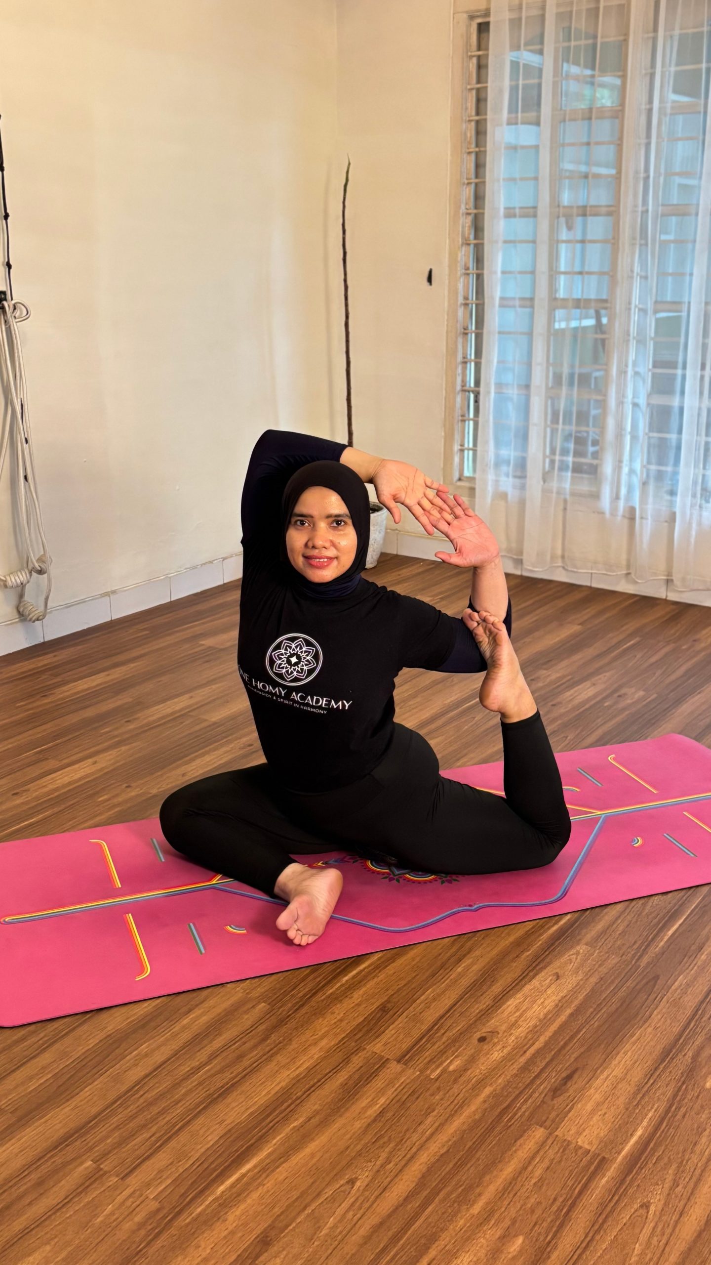 Miss Dian Yoga Instructor